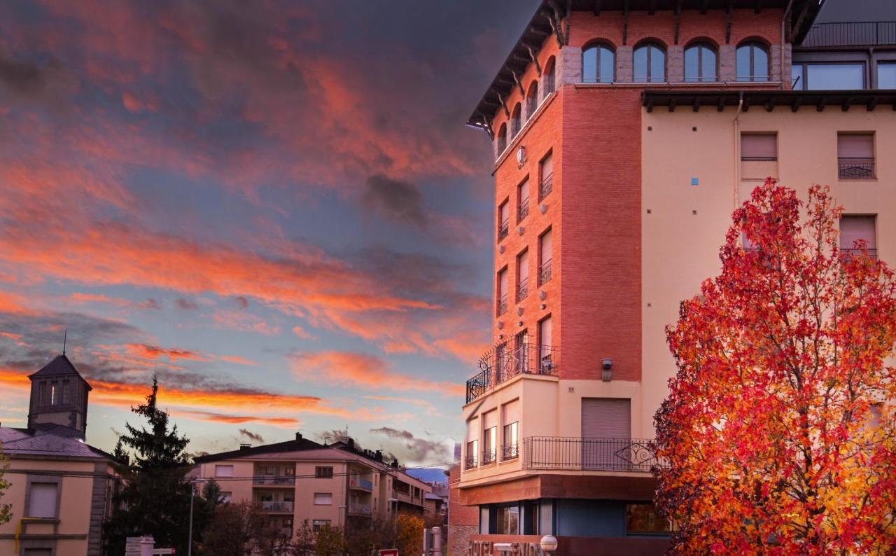 Hotel Avenida La Seu d'Urgell Exterior foto